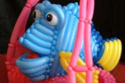 गुब्बारे से बनी कला कृतियां