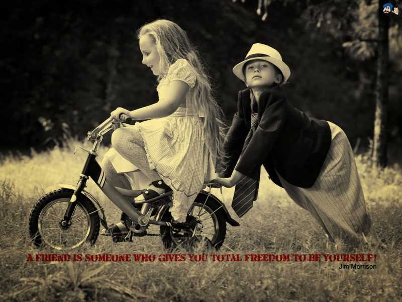 நட்பையும் காதல் கொள்