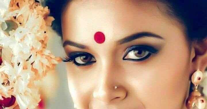 युद्ध रचाती हो।