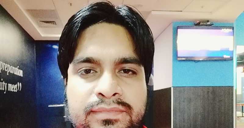 ऐसा हुनर रहता है।