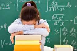  Start maths GCSE courses sooner, says Welsh exam chief
