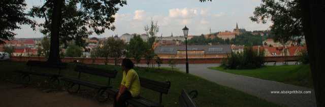 প্রাগের প্রাচীন প্রাসাদ প্রাঙ্গণে (Vyšehrad,  Prague, Czech Republic)