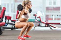 10 Benefits of Squats and How to Avoid Chicken Legs [With Examples]