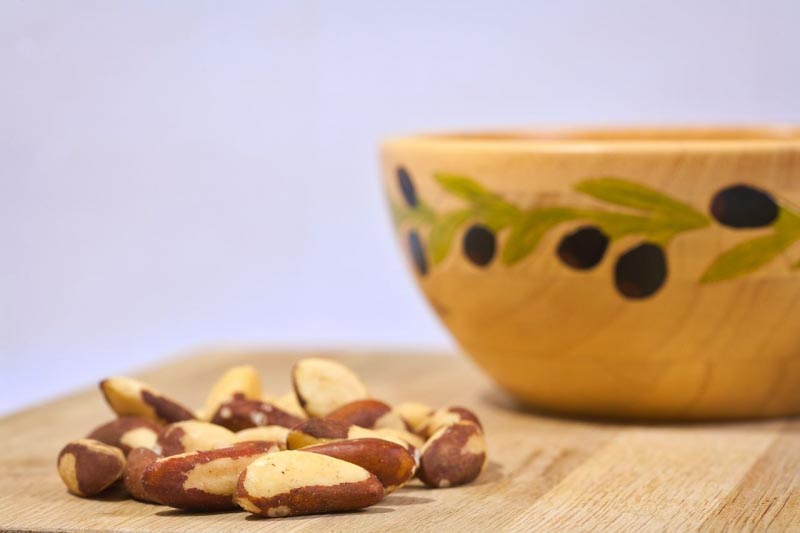 21 Amazing Health Benefits Of Eating Brazil Nuts & Its Side Effects