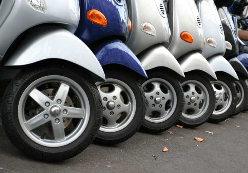 5 Things Teenage Drivers Must Avoid While Riding A Two-wheeler