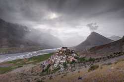 8 days in Spiti valley|Kaza - Key - Hikkim - Komik - Langza| travelogue part 2. | Binge Wander