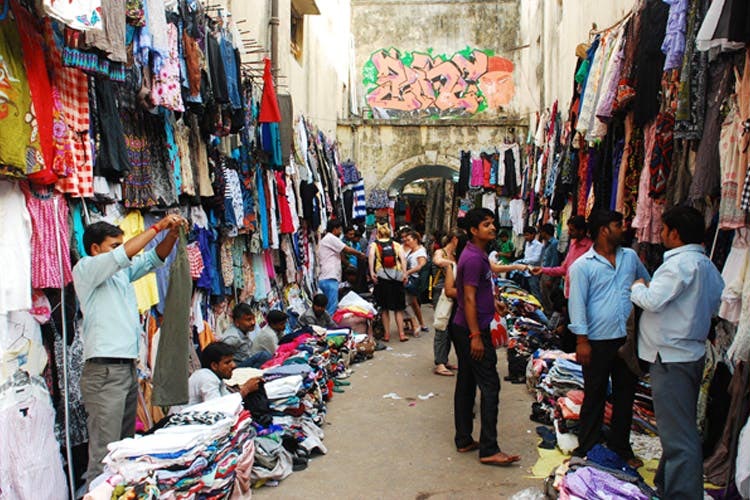 9 Street Shopping Markets In Delhi For Fashion Enthusiasts