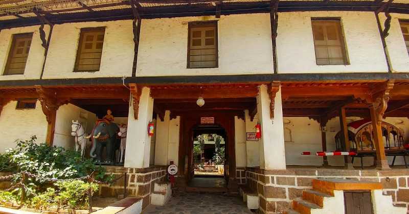 A Day Trip To Maheshwar Fort, Madhya Pradesh | Places To Visit Near Indore | Travel Diary