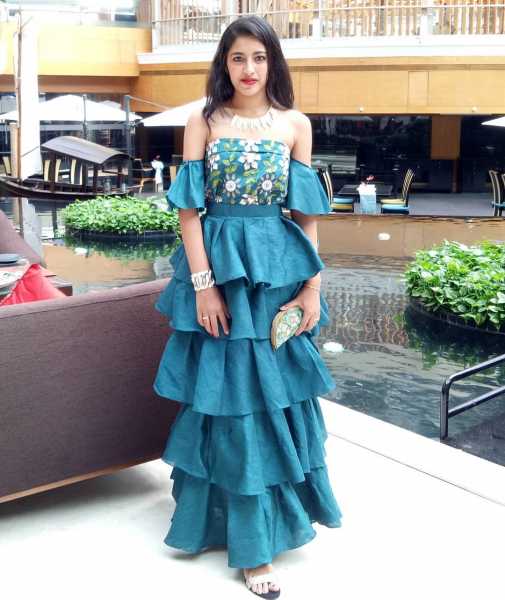 A Modern Day Fairytale Featuring Peachmode