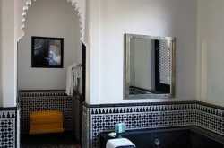 Basic Types of Bathtub for your Bathroom - Crimson April