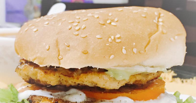 CHICKEN BURGER - HOMEMADE PATTY