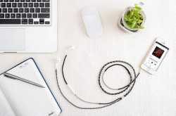 Crossloop V1 Designer Earphone - Good For Travelers |