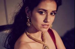 Disha Patani finds dificult to cope up with energy level of Tiger Shroff