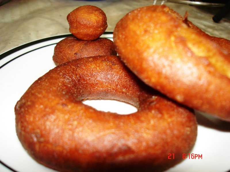 Doughnuts! Cinnamon Glazed, Dark Chocolate, White Chocolate