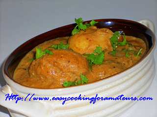 Dum Aloo / Baby Potatoes In Spicy Yogurt Sauce