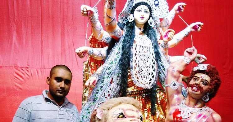 Durga Puja Throwback 2014 - From Kumhartoli To Pujo Pandal And Visarjan