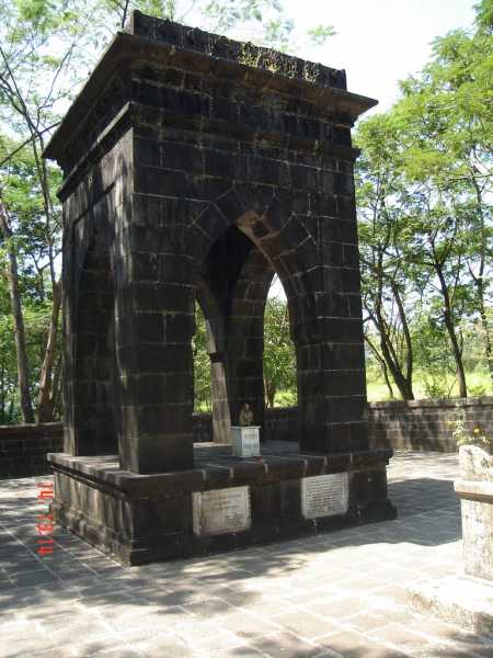 Forts Of Konkan 49 : Kille Pachad किल्ले पाचाड भुईकोट