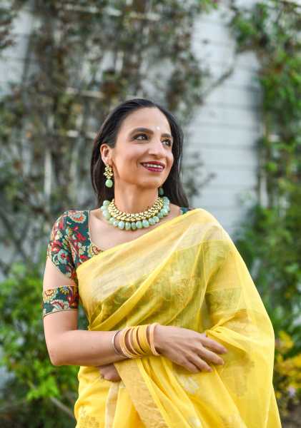 Handloom Sarees: What Makes A Great Indian Outfit - Money Or Styling?
