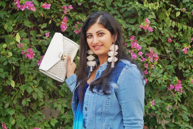 Hiding Flaws And Carrying The Blues