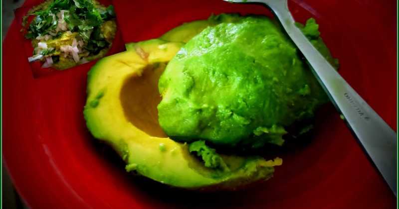 Homemade Easy Guacamole