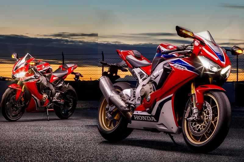 Honda CBR(Cross Beam Racer) 1000RR