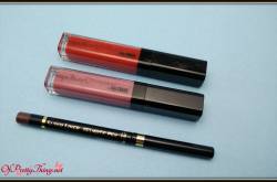 How the littlest and cutest Makeup Storage can hold so much!