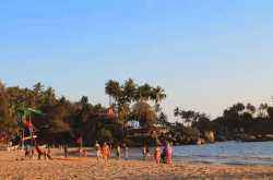 HugeDomains.com - TravelAwait.com is for sale (Travel Await)