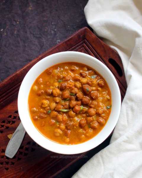 Kala Chana Masala Recipe | Black Chickpeas Curry - Blogexplore