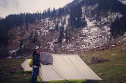 Khirganga. Trek through apple blossoms, waterfalls and hot spring heaven - The Travel Shrink