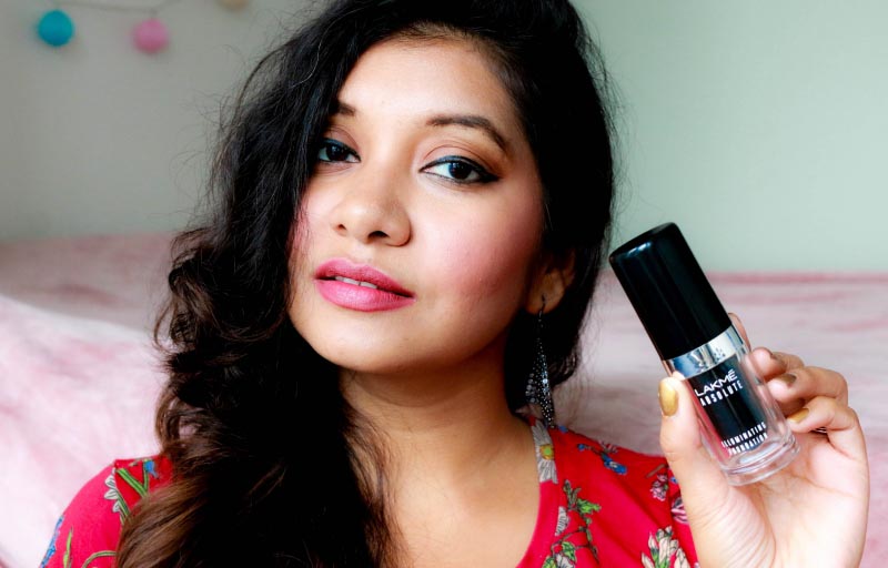 Lakme Absolute Illuminating Foundation (Video Review + Photos)