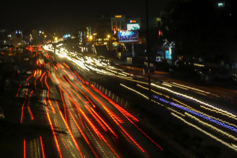 Light Panning Experiment With A Shaky Twist - The Time Lock