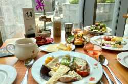 Lunch at Golconda Pavilion - ITC Kohenur “The Luxury Collection”