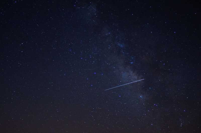 Lyrid Meteor Shower 2019 Peaks Overnight Tonight And Monday! - LET ME SHOUT