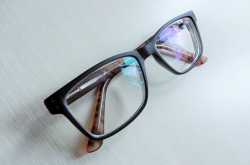 Make Up For Glasses ft. Fastrack Frames by Titan EyePlus