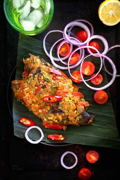 Meen Pollichathu | Fish Cooked In Banana Leaf | Nish Kitchen