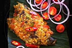 Meen Pollichathu | Fish Cooked in Banana Leaf | Nish Kitchen