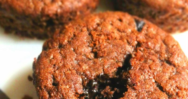 Molten Lava Cake - Oozy Surprise