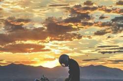 Motorcycle Helmets for Big Heads | BikeBandit - The Lipstick Addict