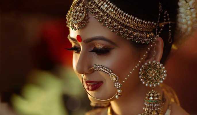 Must Have Photo Shoots For A Bride! | Weddingplz