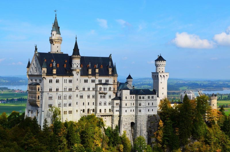 Neuschwanstein - The Fairy Tale Castle - Travel Jaunts