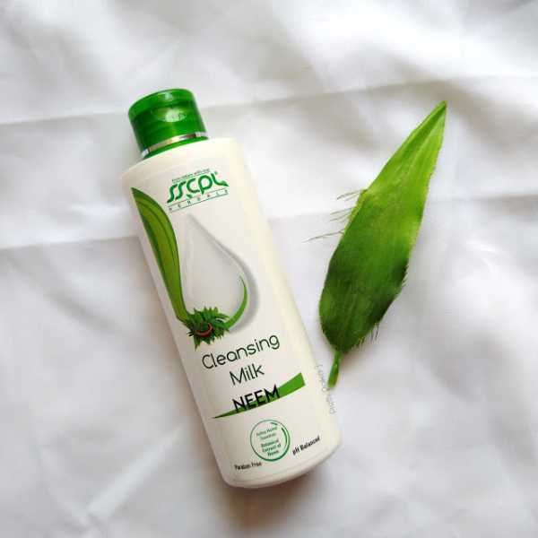 Pretty Polka: SSCPL Herbals Neem Cleansing Milk Review, Swatches