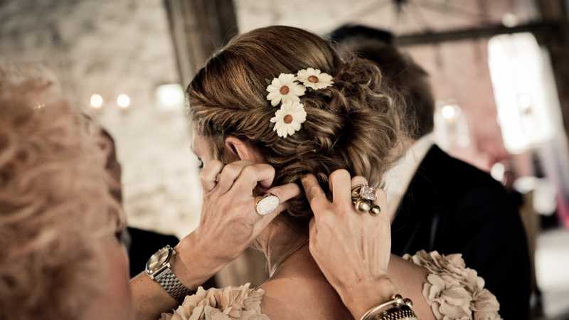 Quick Hairstyle Ideas For Weddings | Beauty & Makeup Blog Post