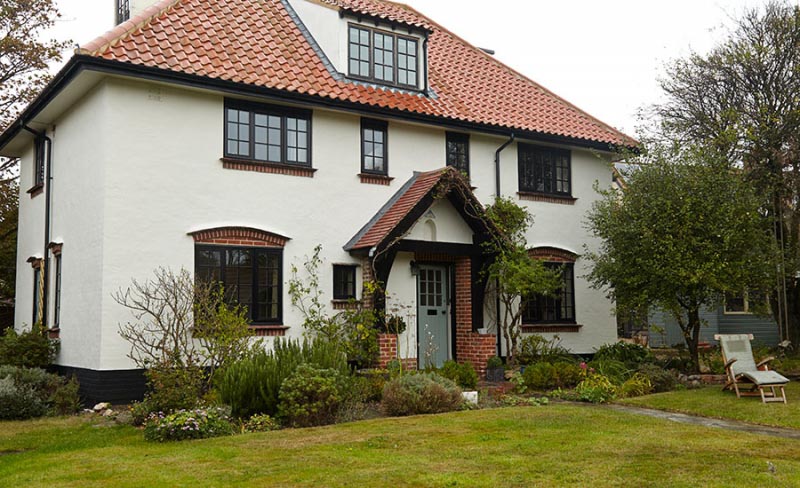 Reach Out To Bi-fold Doors And Open Up More Space! - UPVC Blog-what Is Upvc | Upvc Windows And Doors | Blog-Weatherseal