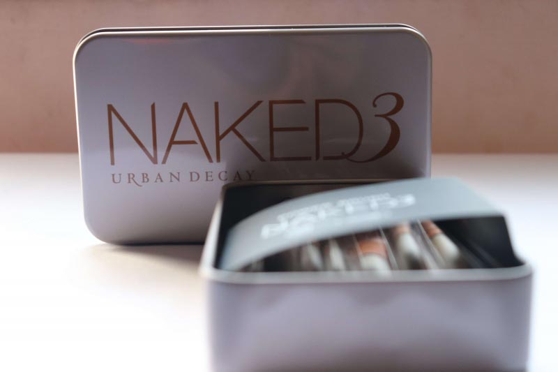 Review: Urban Decay Naked 3 Brush Set - FashionGoodTimes