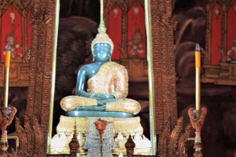 Temple Of Emerald Buddha In Bangkok Thailand - I Share