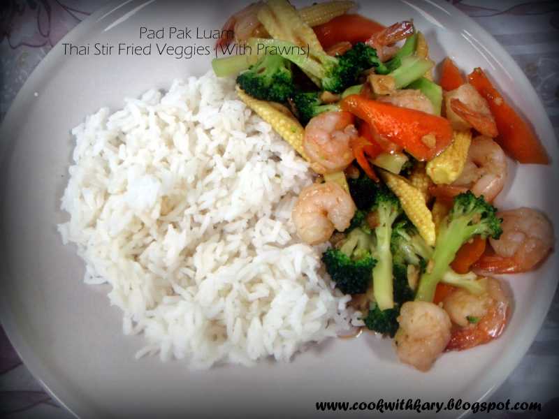 Thai Cooking Series#1-Pad Pak Luam-Stir Fried Vegetables (but With Prawns!)
