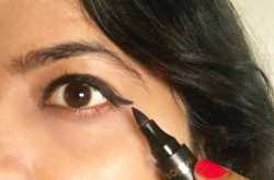 The Simple Cat Eye Flick Tip - Gloss and Magic