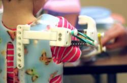 The two sides of 3D printing in “Arms”