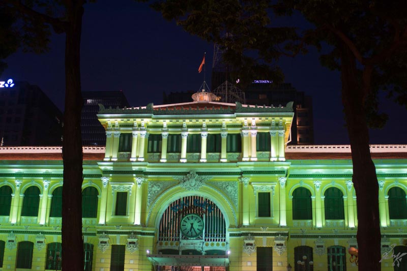 To Vietnam: Touchdown - Ho Chi Minh City