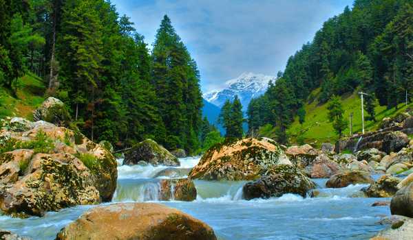 Travel Guide For Trekking To Kheerganga